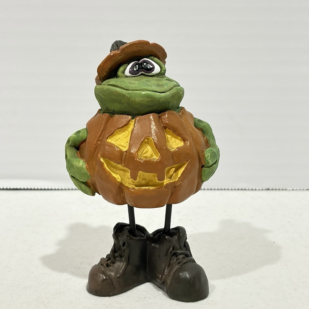 Russ Berrie Halloween Pumpkin Frog Kathleen Kelly 5" Tall Tag Resin W/Metal Legs